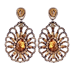 Brinco luxuoso dourado com pedra gota ambar e cristais