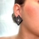 Brinco losango com strass brilhante – acessório feminino chique e glamouroso