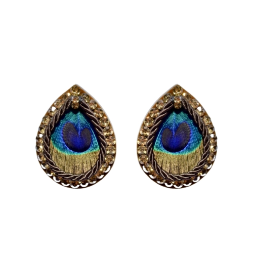 Brinco gota com estampa de pena de pavão e strass dourado estilo boho chic