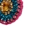 Brinco redondo vibrante bordado com cristais multicoloridos moderno e elegante