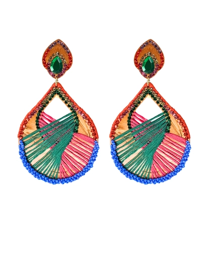 Brinco artesanal bordado colorido com strass verde dourado chique