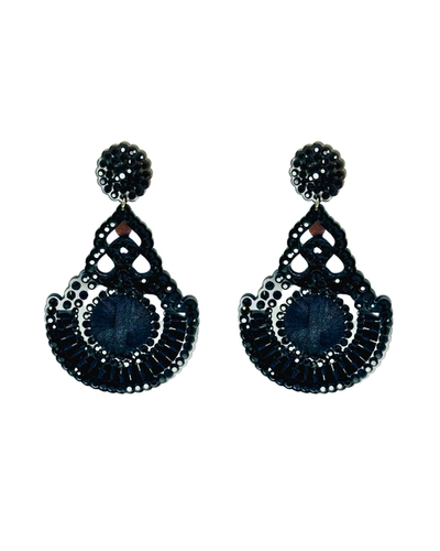 Brinco preto bordado com strass luxuoso e elegante para festas